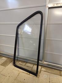 VETRO POSTERIORE LATO GUIDA // FIAT PANDA 1a SERIE