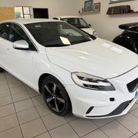 Volvo V40 D3 R-design Momentum
