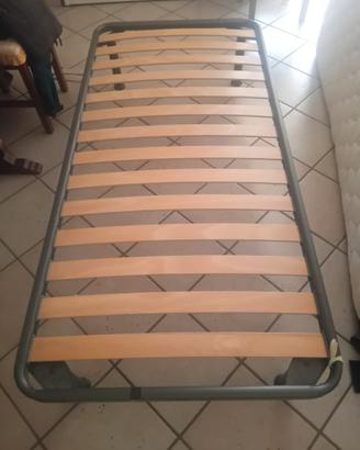 Rete a doghe singola con struttura in metallo