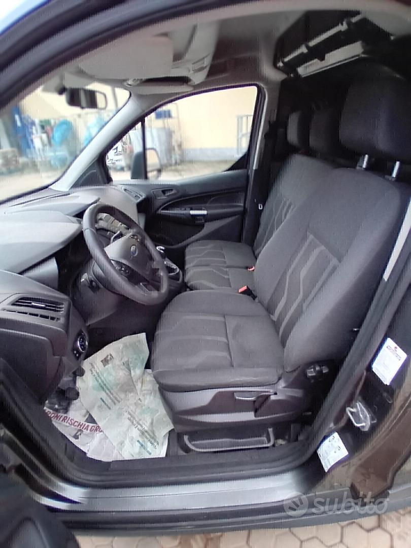 Ford Transit 2015 photo 4