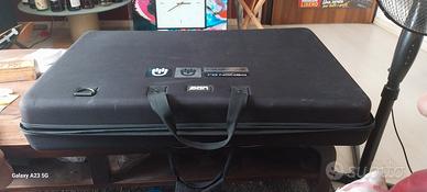 case semirigido UDG per consolle dj