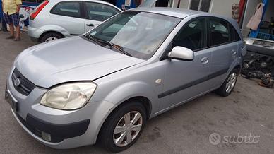 RICAMBI USATI AUTO KIA Rio 2Â° Serie D4FA Diesel 1