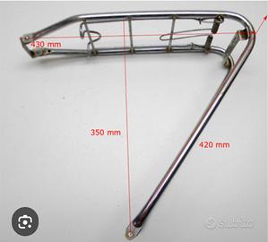 Portapacchi in acciaio adatto per bici 26 o 28.