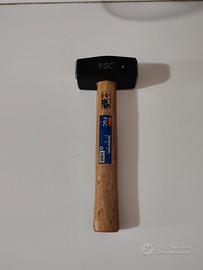 Mazzuolo da Muratore FGC 1500g con Manico in Legno