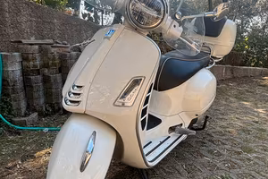 Vespa GtS 300