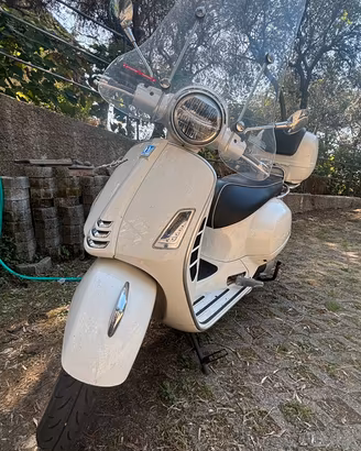Vespa GtS 300