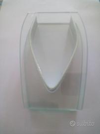 Vaso in vetro trasparente