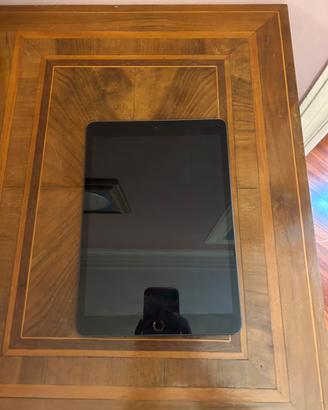 Apple iPad 8ª Gen (2020) 32GB Wi-Fi