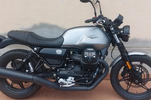 Moto Guzzi V7