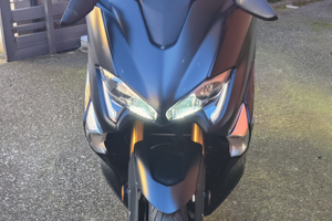 Yamaha Tmax 530