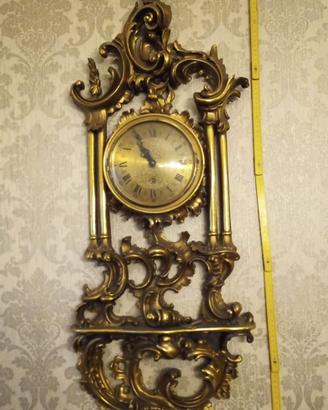 Orologio da muro intagliato in stile barocco
