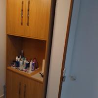 Mobile in legno ciliegio con ante
