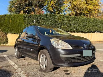 Renault Clio 1.2 - 75 CV perfetta per neopatentati