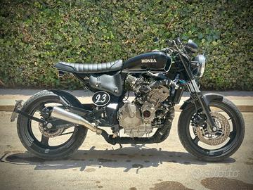 Honda Hornet Cafe Racer