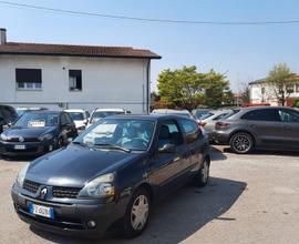 Renault Clio 1.5 dCi 65CV OK NEOPATENTATI