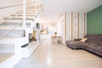 Villetta a schiera di 120 m² con 3 locali e box au