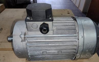 Motore asincrono trifase