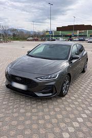 FORD FOCUS ST LINE X