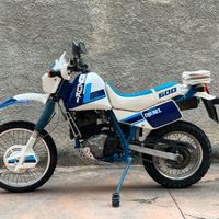 Suzuki DR600