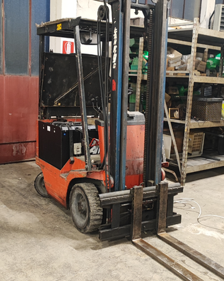 Carrello elevatore elettrico muletto