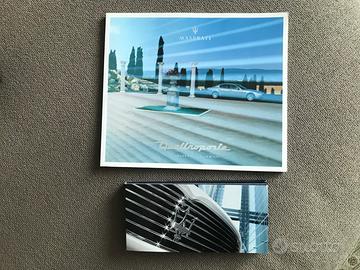 Brochure con suo gadget MASERATI QUATTROPORTE 2003