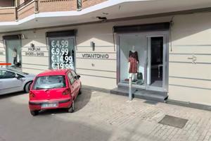 Locale commerciale Negozio 200mq sulla provinciale