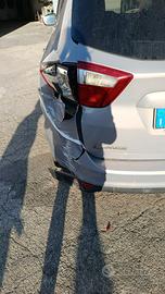 ford cmax incidentata 2011