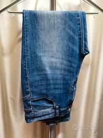 Jeans donna e bermuda estivi