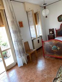 Villa completamente indipendente su 2 lati