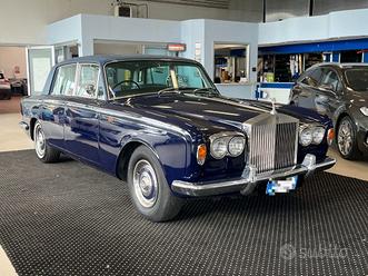 ROLLS-ROYCE Silver Shadow GUIDA DX Certificata