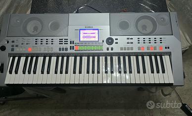 Yamaha PSR-S550 arranger workstation  