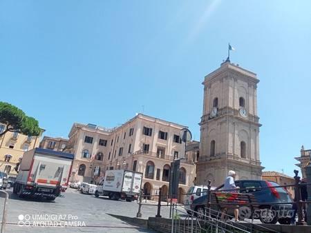 Negozio a Lanciano, piazza Plebiscito, 4 locali