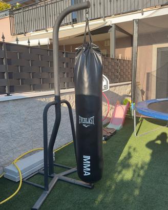 Sacco boxe  con struttura