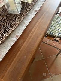 Tavolo di legno