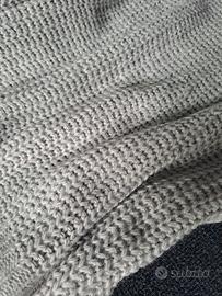 Maglioncino collo alto senza maniche