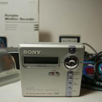 Minidisc Sony MZ-N707 con accessori