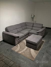 DIVANO ANGOLARE SAMOA TOUCH + POUF- 500€-