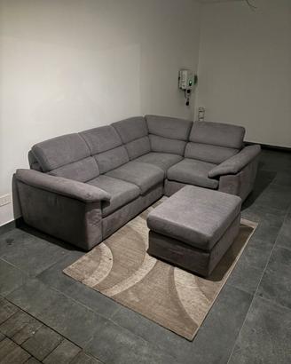 DIVANO ANGOLARE SAMOA TOUCH + POUF- 500€-