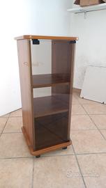 Carrello multiuso con vetri. 