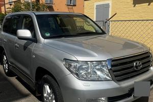 Toyota Land Cruiser 