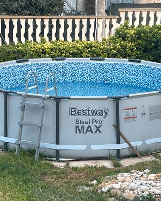 Piscina Bestway rotonda 4,27 e filtro sabbia 8,27