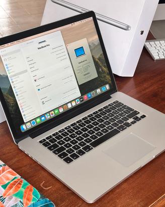 MacBook Pro 15” 256GB/16GB CONS.DOM. +ADOBE