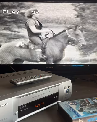 DAEWOO ST-732 VIDEOREGISTRATORE VHS  FUNZIONANT
