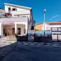 Immobile su 2 livelli a 500m dal mare