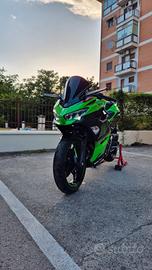 Kawasaki Ninja 400 A2