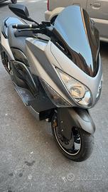 Yamaha tmax