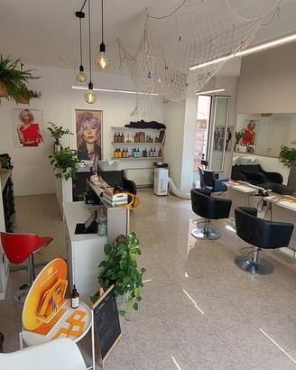 Svendita Arredo Negozio Parruchiere