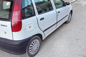 fiat punto 