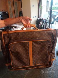Borsa  Porta abiti louis Vuitton ok