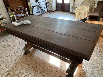 Tavolo rinascimentale